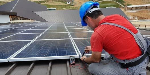Instalação de um sistema de energia solar