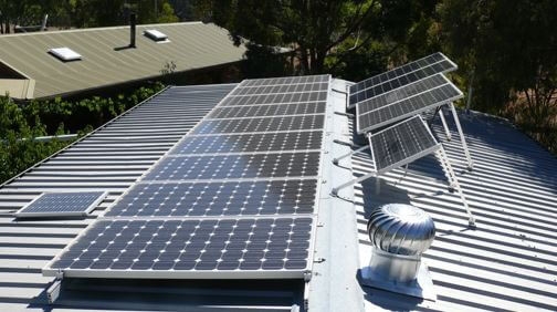 Instala&ccedil;&atilde;o Sistema Energia Solar Fotovoltaica